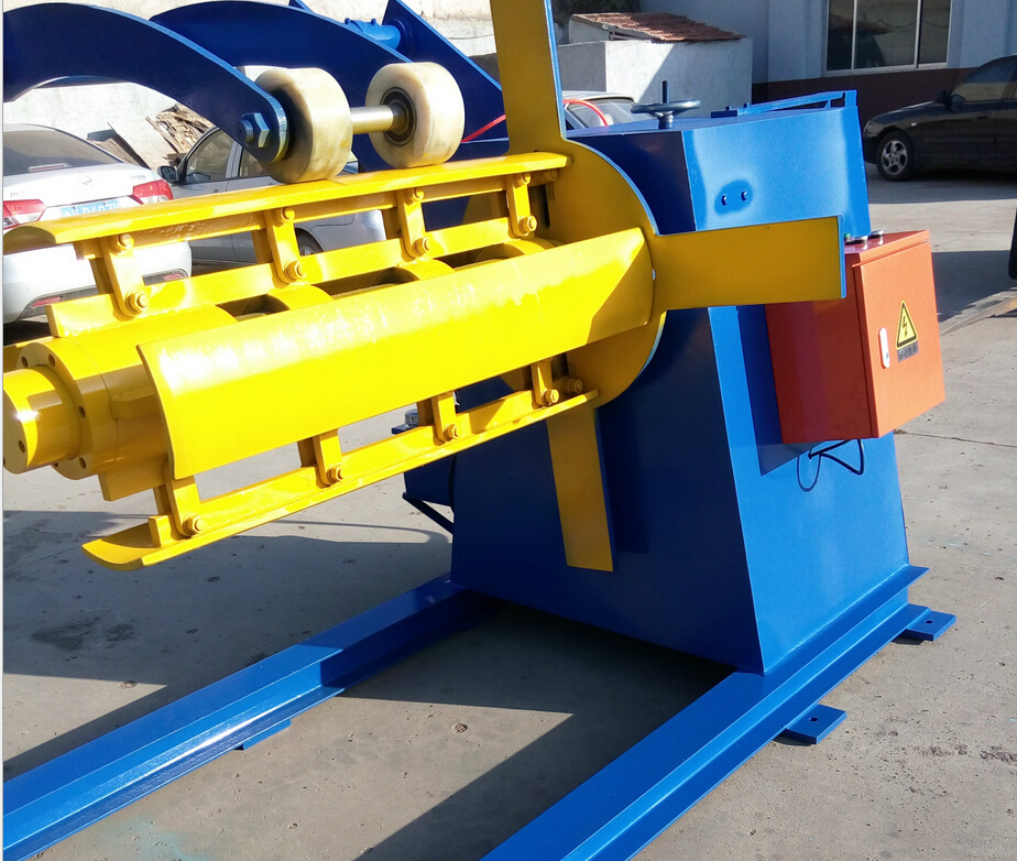 Forming line uncoiler