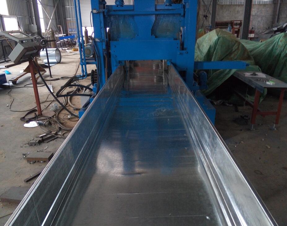 Cable channel roll forming machine