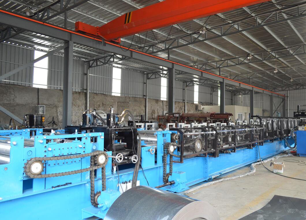 Roll forming mill