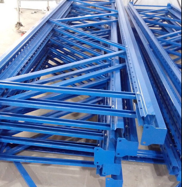 Upright beam roll forming machine
