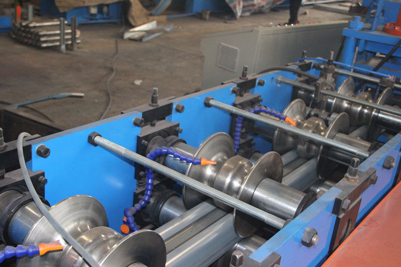 Guardrail fabrication machine