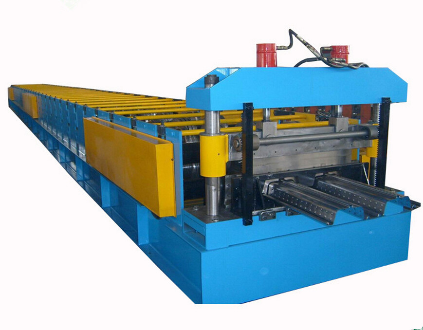 Floor deck machine