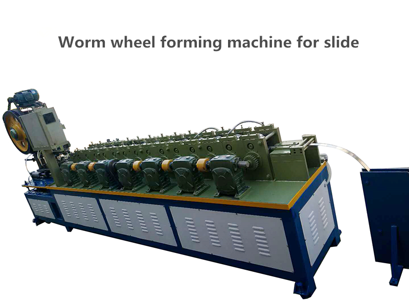 Metal rail making machine