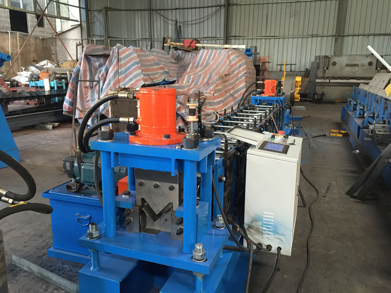 Angle steel roll forming machine 